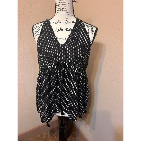 Ana halter neck top very cute - Picture 1 of 4